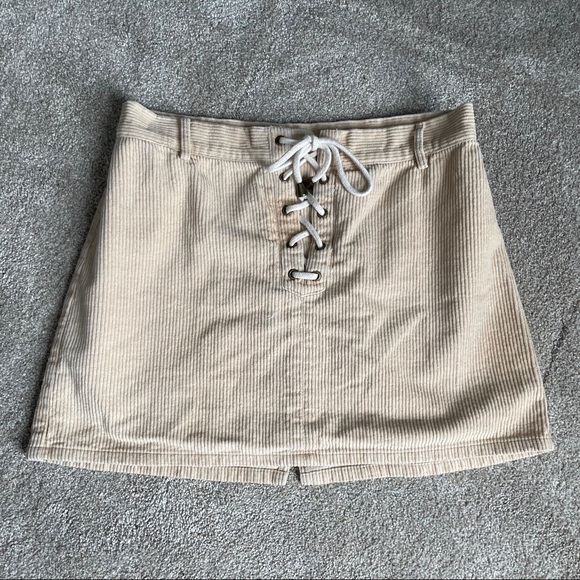 Kendall & Kylie Tan Corduroy tie skirt - Picture 2 of 5
